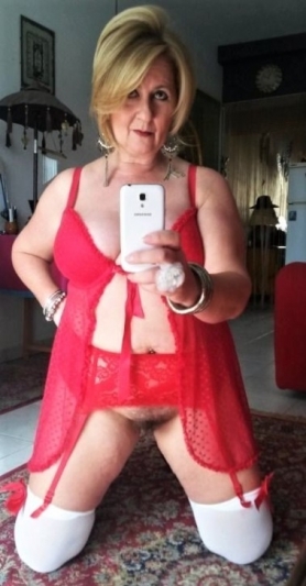 Dressing Room Mature - #9