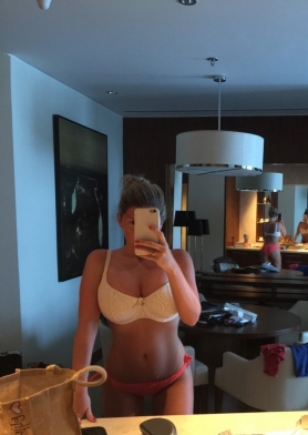 Dressing Room Mature - #24