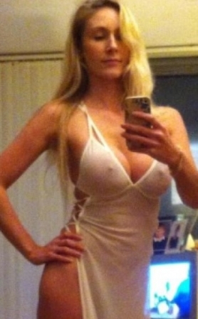 Dressing Room Mature - #34