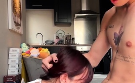 amateur-asian-teen-proves-her-amazing-cocksucking-skills