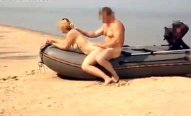 naked-couple-relaxing-with-outdoor-hardcore-activities