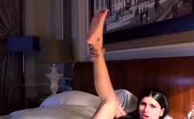 lonely-housewife-posing-naked-and-playing-with-herself